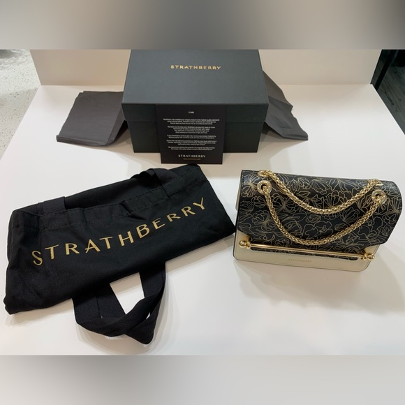 Rare Strathberry East West Mini - Black/Vanilla/Gold - Picture 11 of 16